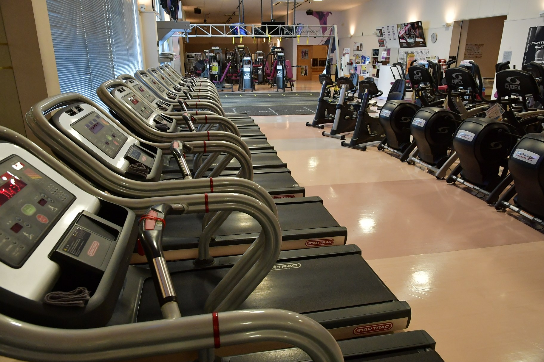 種類も台数も豊富な有酸素マシン