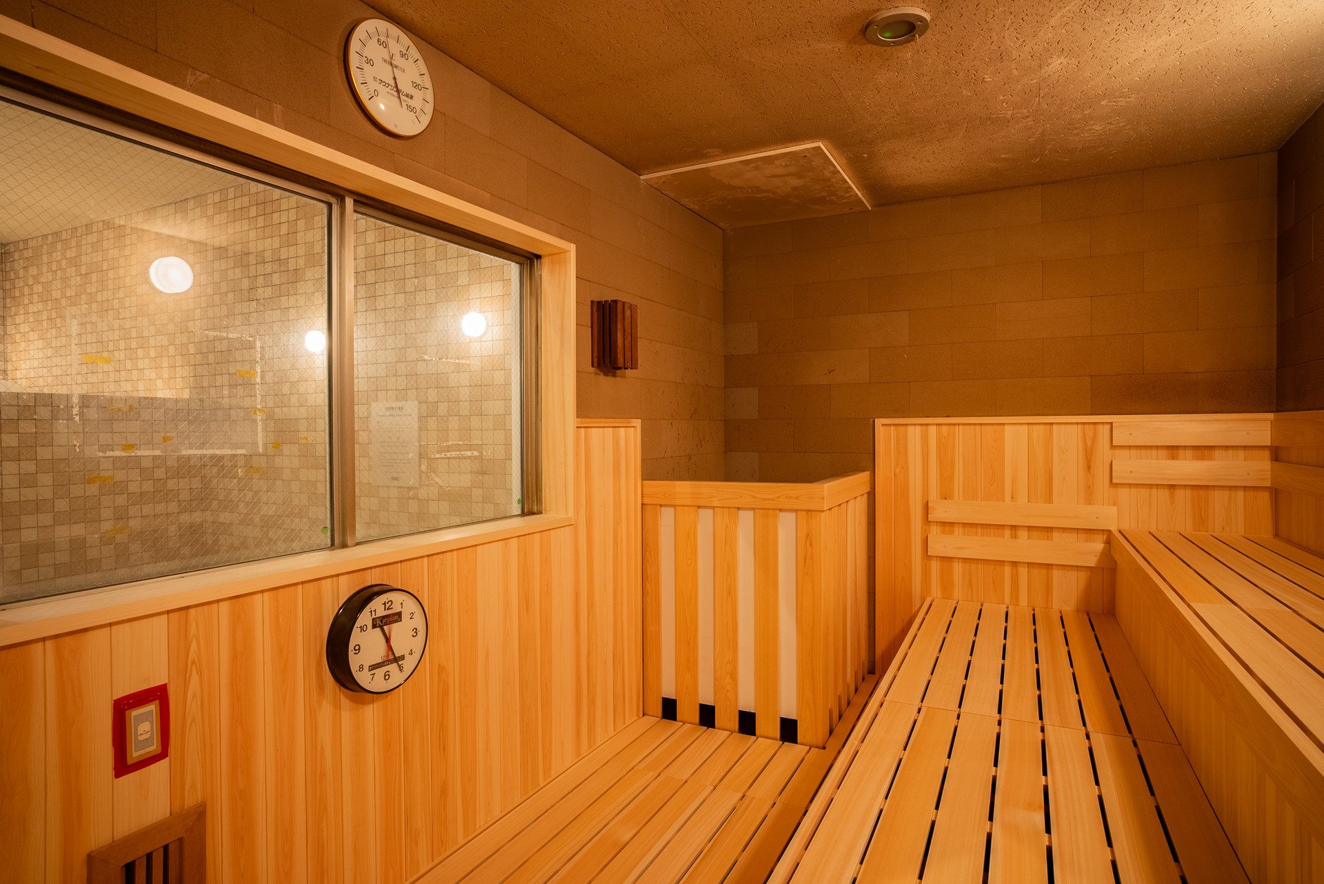 温度計と時計設置